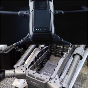แบตเตอรี่อัจฉริยะรุ่นใหม่ TB100 สำหรับโดรน Matrice 400 RTK แบตเตอรี่ลิเธียมโพลิเมอร์อัจฉริยะ  วัสดุอลูมิเนียมอัลลอย พร้อมระบบชาร์จ - Product Image 3
