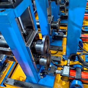 Machine de fabrication de tuyaux en acier à soudure droite haute fréquence, épaisseur 0,8-3,5 mm - Product Image 1