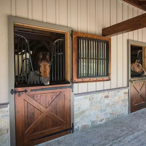 อุปกรณ์ป้อนอาหารม้าแบบพกพาเหล็กทำจากไม้ไผ่สำเร็จรูปติดตั้งง่าย - Product Image 1