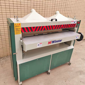 Machine à raboter le bois entièrement automatique à alimentation continue, haute précision, pour la fabrication d'armoires et la production <span class=keywords><strong>de</strong></span> revêtements <span class=keywords><strong>de</strong></span> sol - Product Image 1