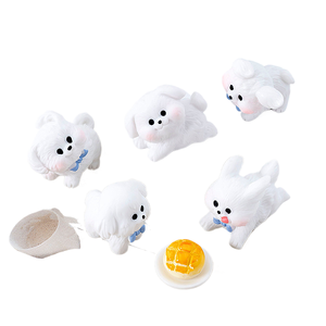 KI yuewu Accessoires décoratifs créatifs et mignons en forme de chiot qui court et joue, micro-paysage de bureau, petits ornements de voiture - Product Image 1