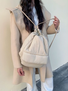 กระเป๋าเป้ไนลอนสำหรับผู้หญิงน้ำหนักเบาปักลายตาข่ายดีไซน์ใหม่ออกแบบได้ตามต้องการ - Product Image 2