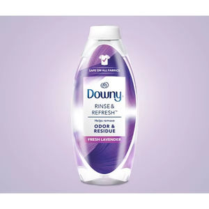 Soin adoucissant pour le linge Concentré Downy Rinse & Refresh avec parfum de lavande Fraîcheur longue durée Entretien des vêtements - Product Image 1