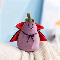 Peluche Vampire Aubergine Personnalisée OEM en Gros, Cape Violette et Rouge, Poupée Douce Rembourrée, Moustaches, Mignonne, Kawaii, Prix Usine, Cadeau pour Enfants