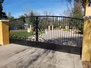 Design della griglia di sicurezza del giardino della doppia casa di lusso cancello scorrevole in ferro a battente cancello del vialetto ingresso principale cancelli in ferro battuto disegni