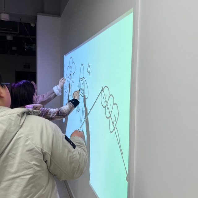 Interactive Sensor Multimedia Teaching Interactive System Supports Multi-screen Display Manufacturer Wholesale Smart Whiteboards