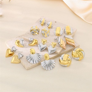 Pendientes de Joyería Personalizados, Pendientes de Acero Inoxidable Chapados en Oro para Mujer - Product Image 4
