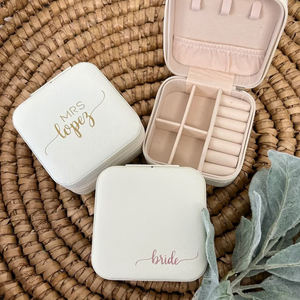 Caja de Joyería Portátil de Cuero PU con Logotipo Personalizado, Caja de Almacenamiento de Joyería para Collares y Pendientes de Mujer - Product Image 1