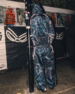 Set Tuta Sportiva Unisex 2 Pezzi in Nylon con Stampa DTG Riflettente per Attività all'Aperto, Giacca a Vento e Pantaloni, Vendita all'Ingrosso dal Produttore - Product Image 3