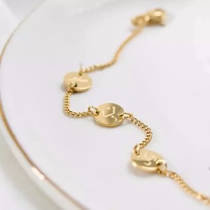 Pulsera Islámica Árabe Personalizada al por Mayor, de Acero Inoxidable, con la Frase 'Sabr Shukar Tawakal' (Paciencia, Gratitud y Confianza), Chapada en Oro - Product Image 5