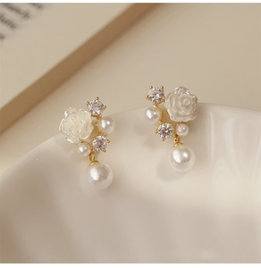 Pendientes de Plata de Ley S925, Nuevos y Exclusivos Pendientes para la Oreja - Product Image 3