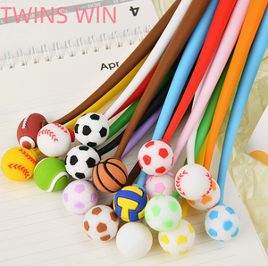 Stylo gel de haute qualité à écriture fluide, en forme de ballon de football, pour étudiants, papeterie souvenir, 0,5 mm, silicone, écologique et durable - Product Image 2