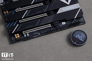 Placa Base M AXSUN MS-iCraft Z890 Pacific ATX, Pantalla LED de 3.4 Pulgadas, DDR5 8800MHz(OC), Wi-Fi 7, USB4, Para CPU Intel de 14ª/15ª Generación - Product Image 6