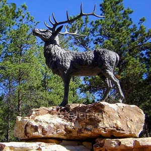 Statua di Cervo Skyfall in Bronzo a Grandezza Naturale RELONG, Scultura di Cervo in Ottone per Decorazione Esterna di Parchi - Product Image 3