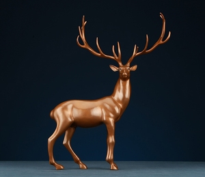 Figurine de cerf en cuivre violet, un cerf majestueux montant en pente, pour la décoration de bureau, décoration de maison de style chinois. - Product Image 4