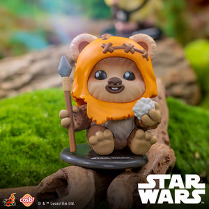 Star Wa RS Ewok COSBI Blind Box Mini muñecas de PVC hechas a mano Adornos de juguete de moda con personajes de Frozen - Product Image 4