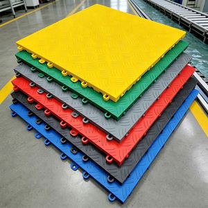Dalles modulaires personnalisables en polypropylène PP, tapis de sol de garage antidérapants à emboîtement, panneaux en grille plastique pour lavage de voitures - Product Image 2