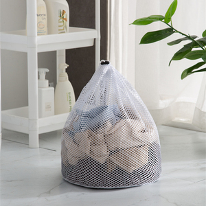 <span class=keywords><strong>Filet</strong></span> de lavage en polyester à mailles larges pour <span class=keywords><strong>machine</strong></span> à <span class=keywords><strong>laver</strong></span>, idéal pour les vêtements sales, soutiens-gorge, <span class=keywords><strong>chaussettes</strong></span>, sous-vêtements et chaussures. - Product Image 1