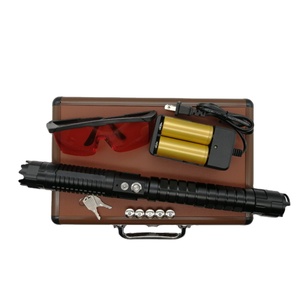 Vente en gros Lampe de poche <span class=keywords><strong>laser</strong></span> à LED rechargeable à très longue portée avec lumière infrarouge bleue pour l'extérieur - Product Image 1