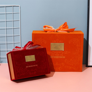 Tùy Chỉnh Logo Trắng Cứng Cứng Trường Hợp Tông Bao Bì Vàng Lá Sang Trọng Nhung Hộp Quà Tặng Với Hai Màu Ribbon - Product Image 3