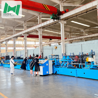 Machine de formage de profilés pour cheminées de câbles en aluminium à faible consommation d'énergie, largeur 100-600 mm, hauteur 50 mm, pour système de câblage de centre de données