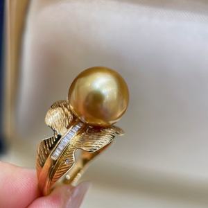 แหวนมุกทองคำแท้ 24K สีธรรมชาติ เมทัลลิก ทรงกลม ขนาด 12-13 มม. คุณภาพสูง - Product Image 1