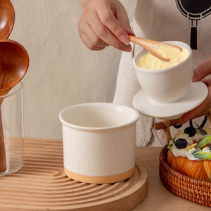 Plato para Mantequilla de Porcelana Chaozhou, Cilíndrico, Blanco, Apto para Microondas, con Cuchara, Logotipo Personalizado - Product Image 2