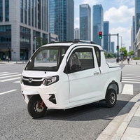 Camionnette électrique à trois roues à carrosserie ouverte avec une capacité de charge utile de 400 kg pour 3 passagers
