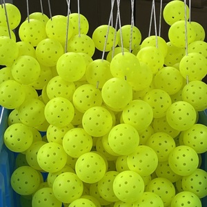 USAPA Approved High Quality LDPE Outdoor Pickleball Ball High Elasticity Equipment for Training and Competition