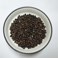 Premium natuurlijke gedroogde rauwe Vietnamese zwarte peperkorrels, hele peperkorrels of in maasjes voor kleine of grote verpakkingen