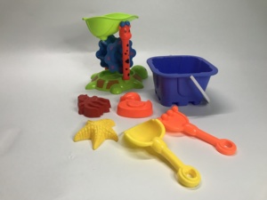 Jouets <span class=keywords><strong>de</strong></span> plage, ensemble <span class=keywords><strong>de</strong></span> jouets <span class=keywords><strong>de</strong></span> <span class=keywords><strong>sable</strong></span> <span class=keywords><strong>pour</strong></span> enfants, comprenant un kit d'outils <span class=keywords><strong>de</strong></span> plage, un seau, un arrosoir, des moules avec <span class=keywords><strong>sac</strong></span> en filet <span class=keywords><strong>pour</strong></span> enfants <span class=keywords><strong>de</strong></span> 3 <span class=keywords><strong>à</strong></span> 13 ans - Product Image 3