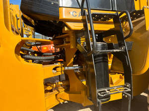 รถตักล้อยาง CAT 966H มือสอง พร้อมรถขุดหลังตัก 6 ตัน เครื่องยนต์ดีเซล สภาพดี ชั่วโมงการใช้งานต่ำ พร้อมปั๊มไฮดรอลิก - Product Image 4