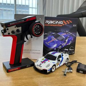 WLtoys 284019 284019-A Voiture RC de drift 1/28 avec gyroscope amélioré, 4 roues motrices, haute vitesse, modèle radiocommandé 2.4G, véhicule de course de drift, mini cadeau - Product Image 3