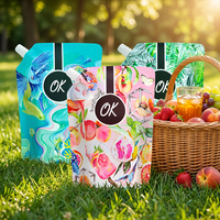 Pochettes à bec verseur personnalisées en gros, 3 designs, sacs souples réutilisables de qualité alimentaire pour boissons liquides, pour la vente au détail
