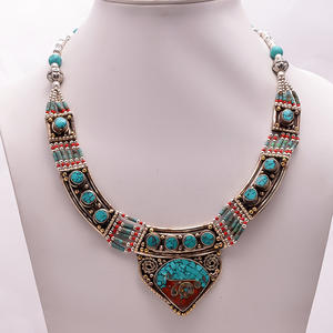 Collar de Plata Tibetana Vintage para Mujer con Coral, Turquesa y Lapislázuli - Cadena Antigua para Boda, Compromiso, Aniversario o Fiesta - Product Image 4