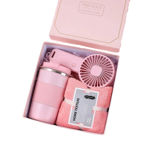 ชุดของขวัญวันเกิดลูนาร์ ช่อดอกไม้สวยงาม พัด ร่ม แก้วมัค ของขวัญสำหรับคุณแม่ วันแม่ และงานแต่งงาน ชุดของขวัญธุรกิจแบบกำหนดเอง - Product Image 6