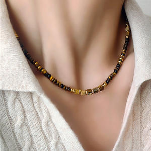 Collier chaîne pour femme en pierre naturelle œil de tigre, perles, plaqué or, design géométrique, style bohème, mode automne-hiver - Product Image 3