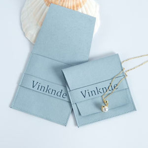 Pochette à bijoux carrée en microfibre avec logo personnalisé, fermeture à bouton, multicolore, avec design d'enveloppe à rabat pour un rangement et une présentation faciles - Product Image 6