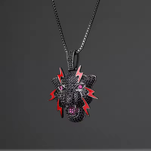 Collana Unisex Trendy con Motivo Ali di Pantera Nera, Gioiello Hip-Hop Personalizzato con Ciondolo in Ottone e Zirconi - Product Image 1