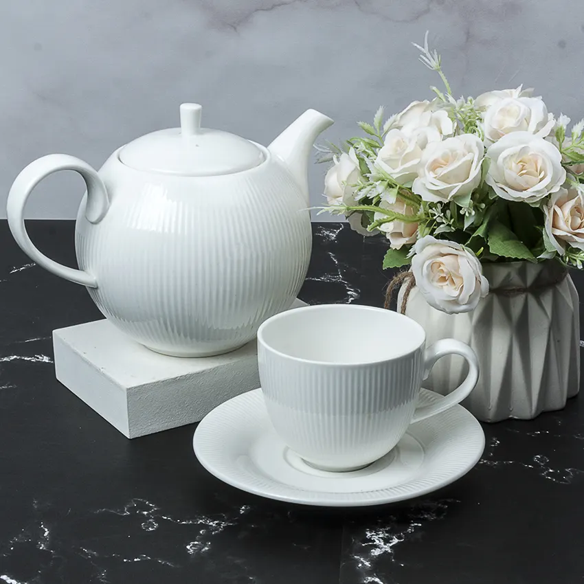 Modernes weißes Hotel Restaurant Küche verwendet Keramik Kaffee Set Tee tassen Geprägtes Porzellan Espresso Teekanne Tasse und Untertasse Set