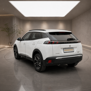 <span class=keywords><strong>Peugeot</strong></span> 2008 230THP the ONE 1.2T Automatic LHD SUV Compatto a Benzina con Interni in Pelle, Cerchi R17, Telecamera, Basso Chilometraggio, <span class=keywords><strong>Auto</strong></span> Usata del 2021 - Product Image 4