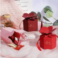 Boîte à bonbons hexagonale Sakura avec estampage doré, ruban de mariage européen, portable, écologique, réutilisable, cadeau créatif et romantique