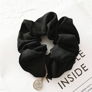 Al por mayor <span class=keywords><strong>las</strong></span> <span class=keywords><strong>niñas</strong></span> INS Amazon Venta caliente Scrunchie pelo anillo banda elástica - Product Image 4