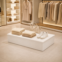 Présentoir de Magasinage à Profil Bas en Bois Blanc Écologique Personnalisé en Usine, 1 Étagère, pour Surface en Stratifié Mélaminé, Idéal pour Vêtements