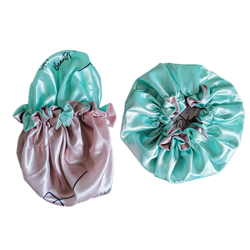 Bonnet en satin avec logo imprimé recto verso