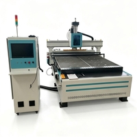 Routeur CNC ATC avec broche de refroidissement par air de 9 kW et magazine à 12 outils pour armoires de cuisine
