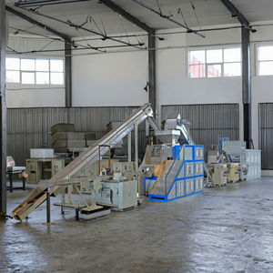 Usine et machines pour faire la ligne de production de matières premières pour le savon - Product Image 1