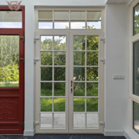 Puerta de Madera Sólida de Color Personalizado para Entrada de Villa Francesa de Lujo, con Paneles de Vidrio Transparente, Estilo Contemporáneo, Aislamiento Térmico