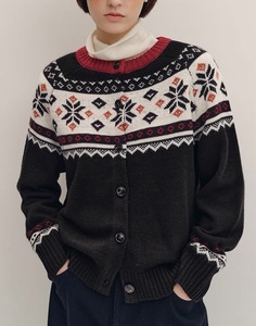 2025 femmes <span class=keywords><strong>meilleur</strong></span> cadeau de noël sueur mignon noël à manches longues noël vacances fête <span class=keywords><strong>pull</strong></span> flocon de neige à motifs doux <span class=keywords><strong>pull</strong></span> - Product Image 4