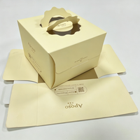 Boîte cadeau en carton rigide écologique et recyclable de qualité supérieure avec estampage à chaud doré et lamination mate, poignée, adaptée aux aliments, personnalisable